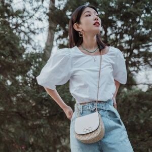 H&M balloon-sleeved white cropped blouse, size XXS